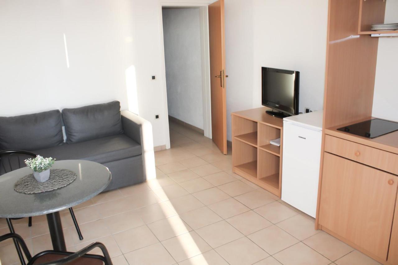 Apartments Larus Baska Voda Exterior photo