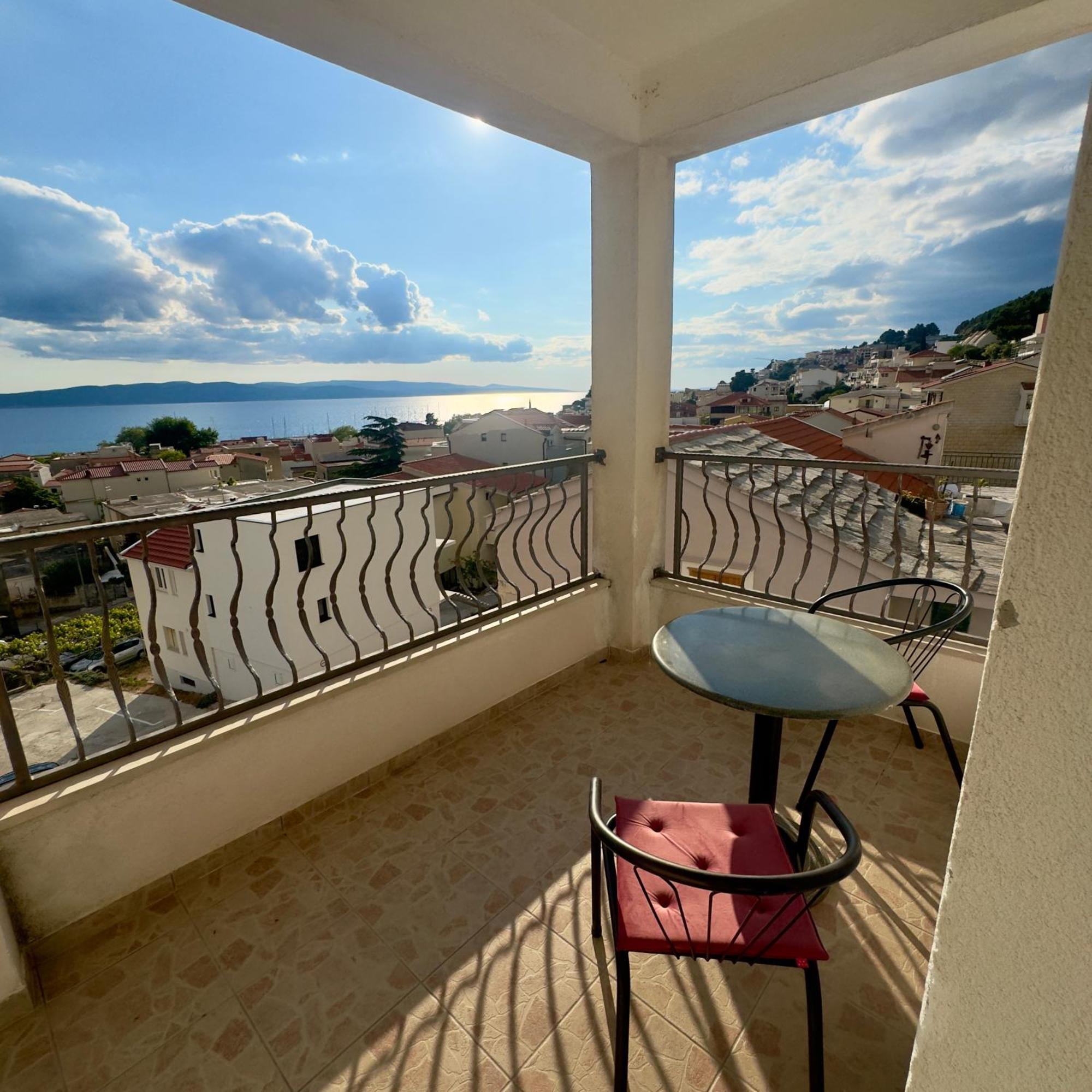 Apartments Larus Baska Voda Exterior photo